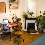 Super Cozy Apartment Two Minutes From Republique!